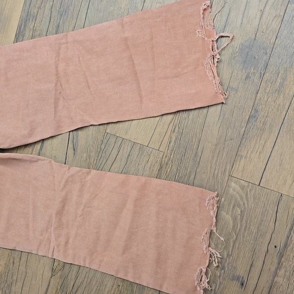 Vervet Altar'd State Distressed Cropped Denim Jeans| Size 28 - Picture 9 of 9